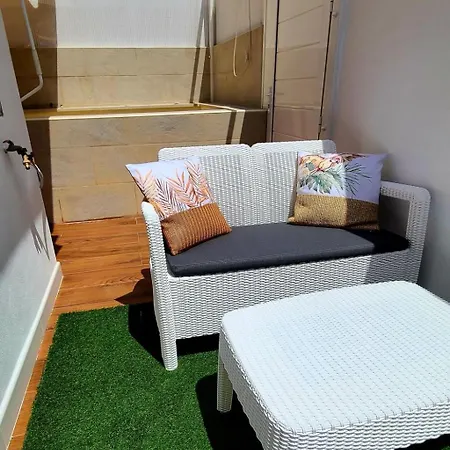 Modernes Luxus-haus Mit Phantastischem Meerblick- Beheizter Pool Und Wifi By Interhome
